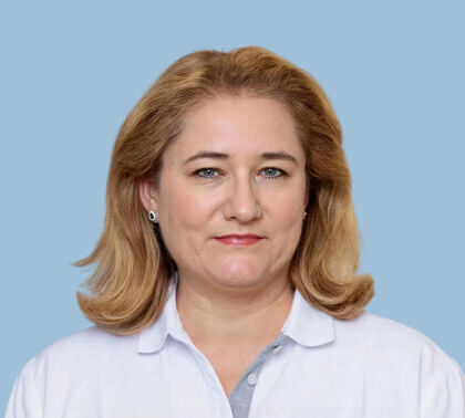 Dr. Karola Hausmann